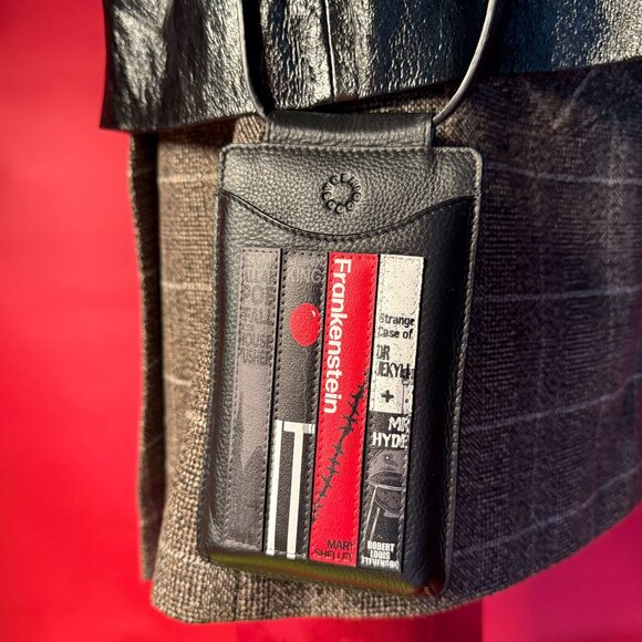 Unique Horror Bookworm Leather Phone Bag – Yoshi – Frankenstein, IT, Poe - Picture 5 of 12